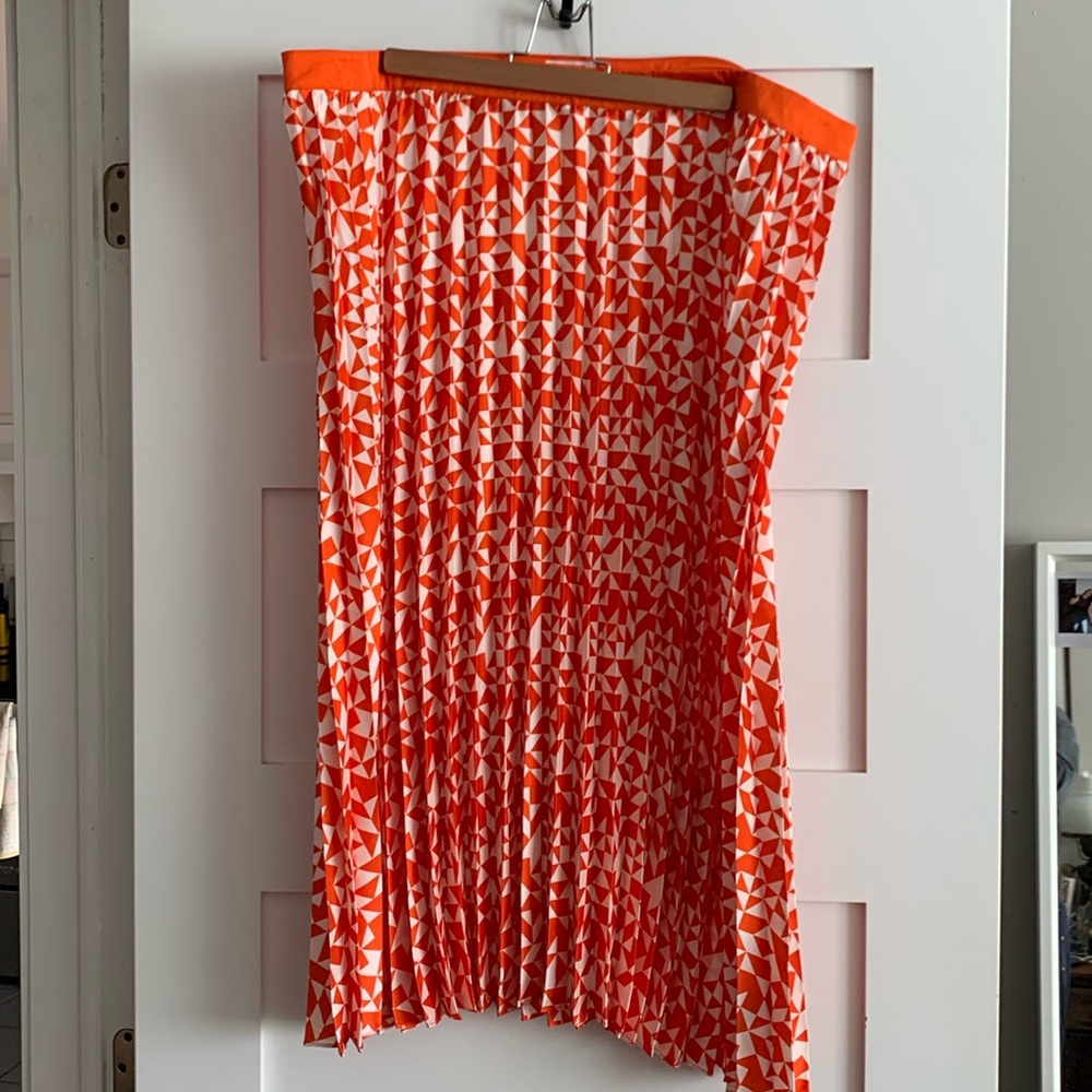 Future Collective Skirt. Size 16W/18W